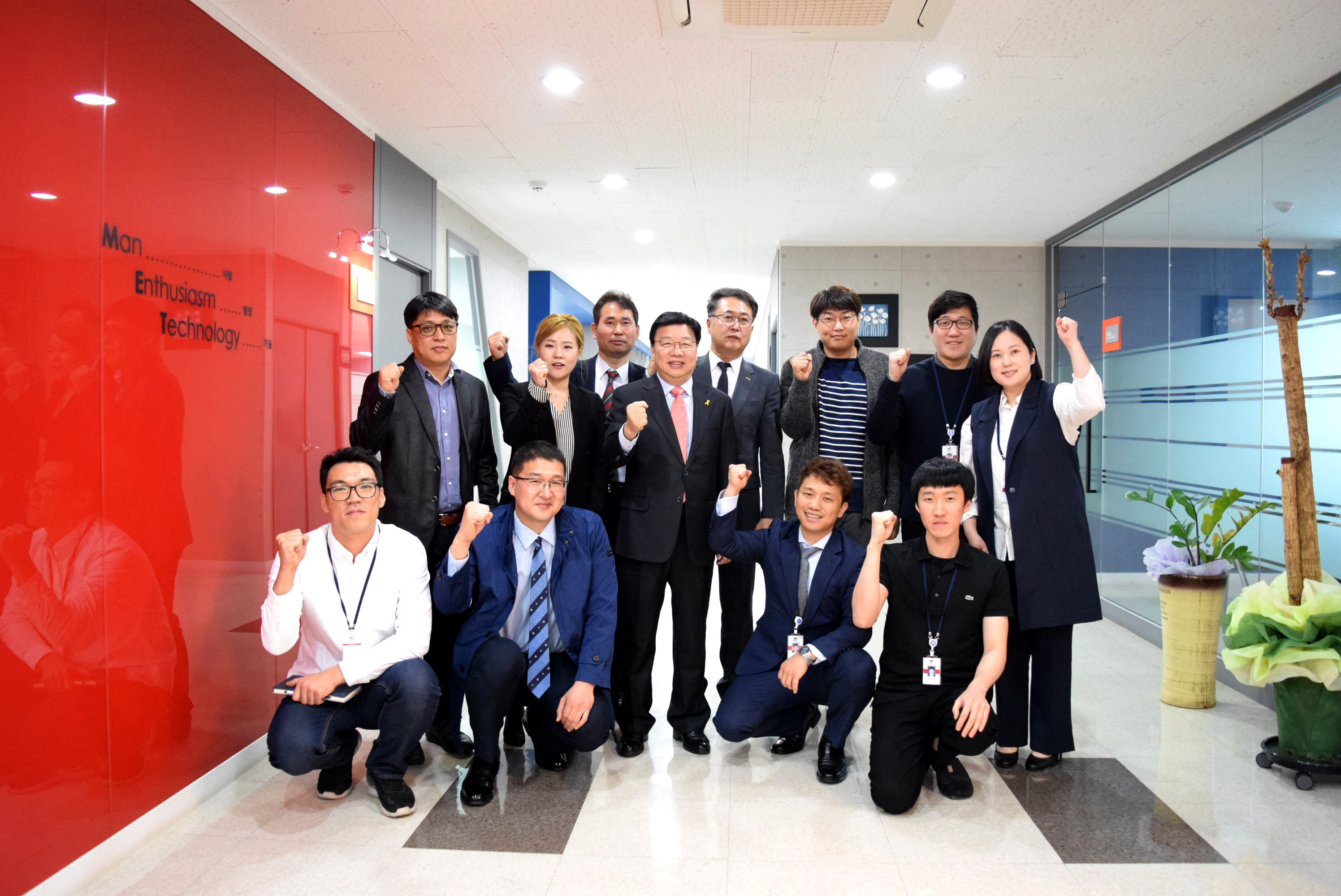 MET | (주)엠이티 | 공식 홈페이지_산업용 자동화 장비 판매 및 수리 전문_눈깜짝 1초견적